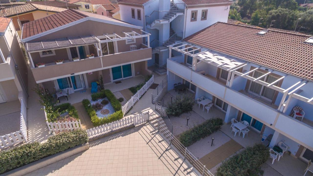 Villetta Morello Climatizzata Con Giardino Privato Viddalba Exterior photo